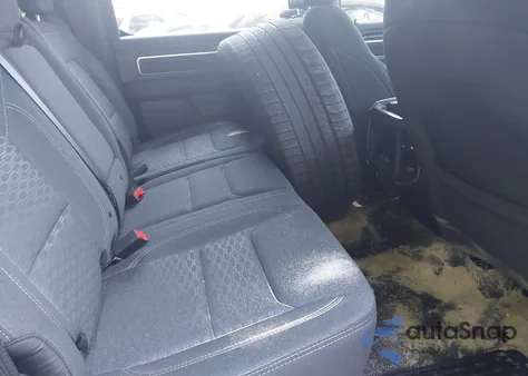 2025 Ram 1500 Big Horn 4X4 5'7 Box z USA, uszkodzony, nr VIN 1C6SRFFP2SN729572